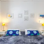 Terrace Retreat Apartment *